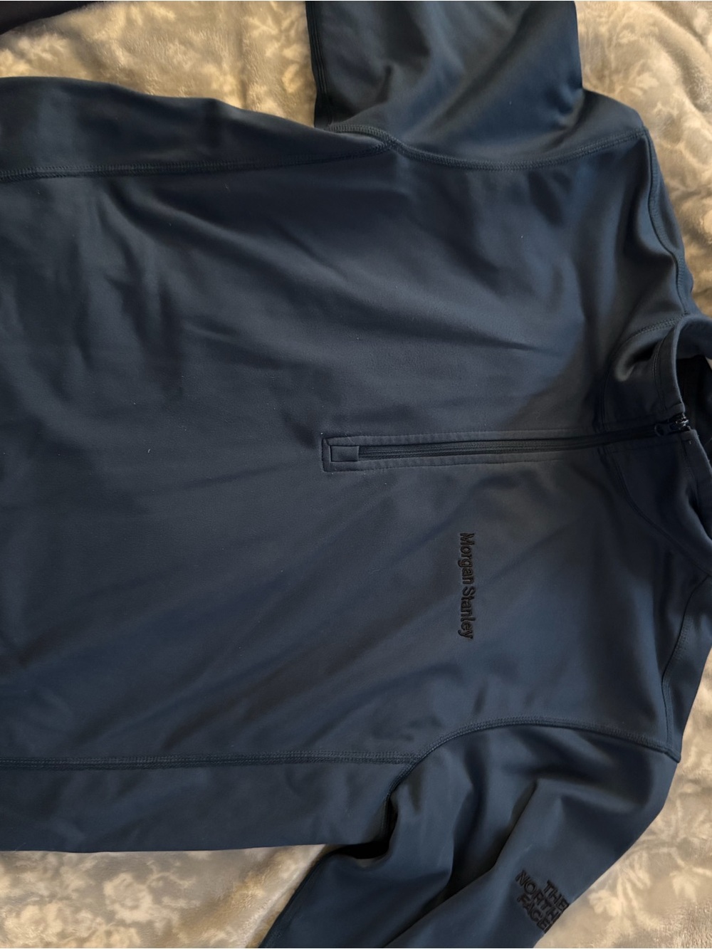 North Face Men's Navy 1/2 Zip Pull Over
